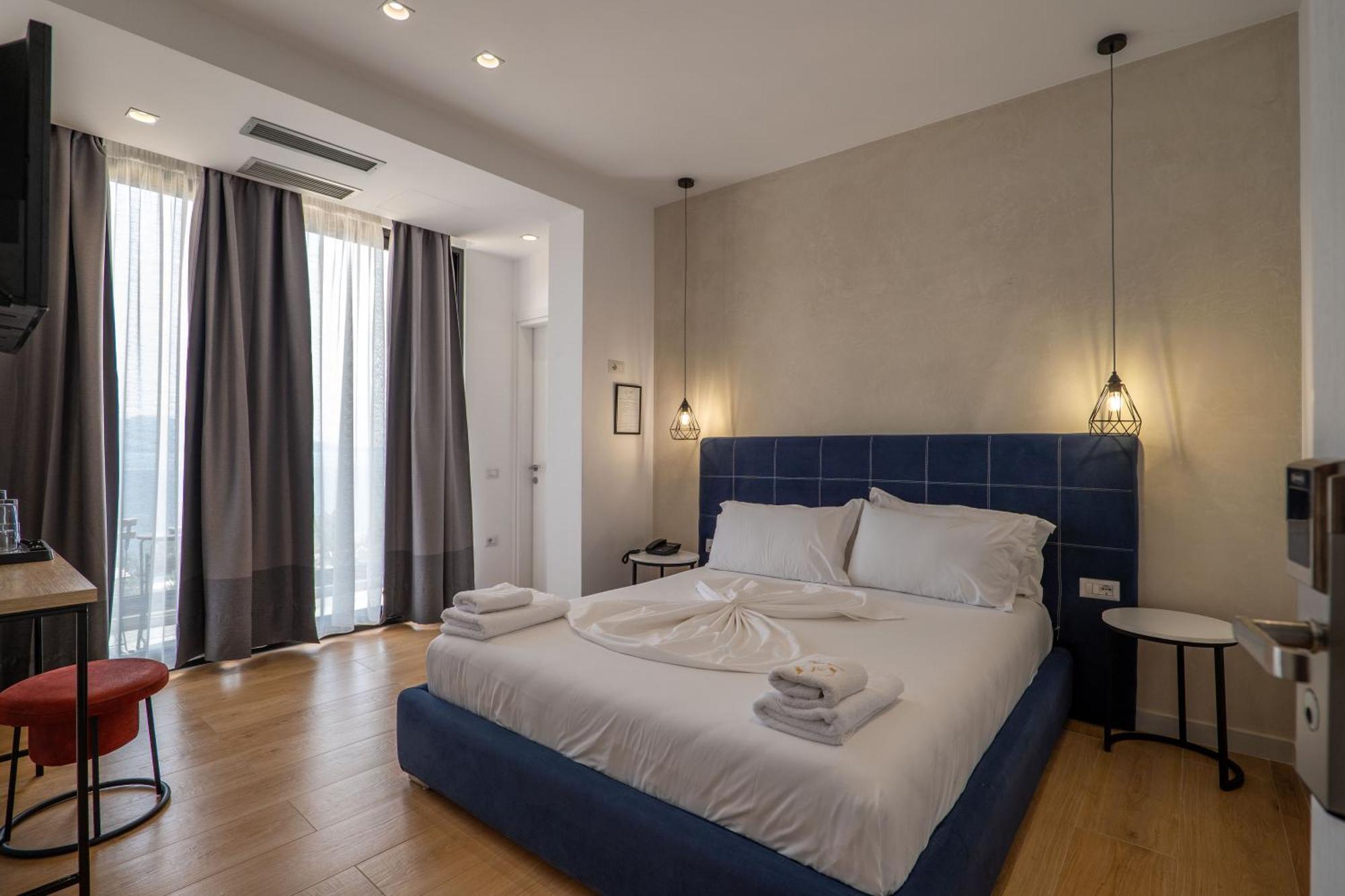 Art Hotel Sarande Exterior photo