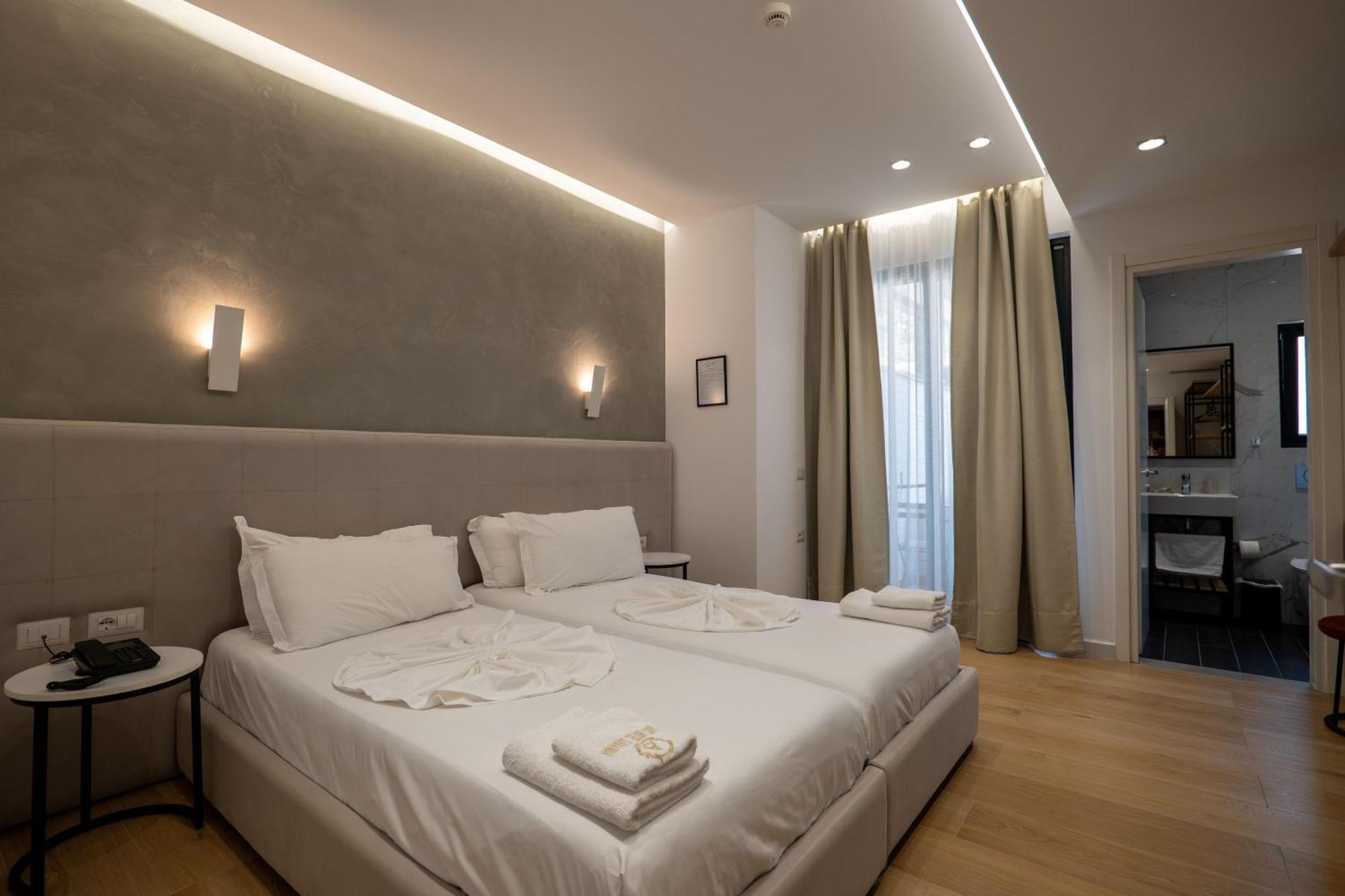 Art Hotel Sarande Exterior photo